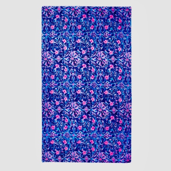 Lilly Pulitzer NWT beach towel - Picture 1 of 7